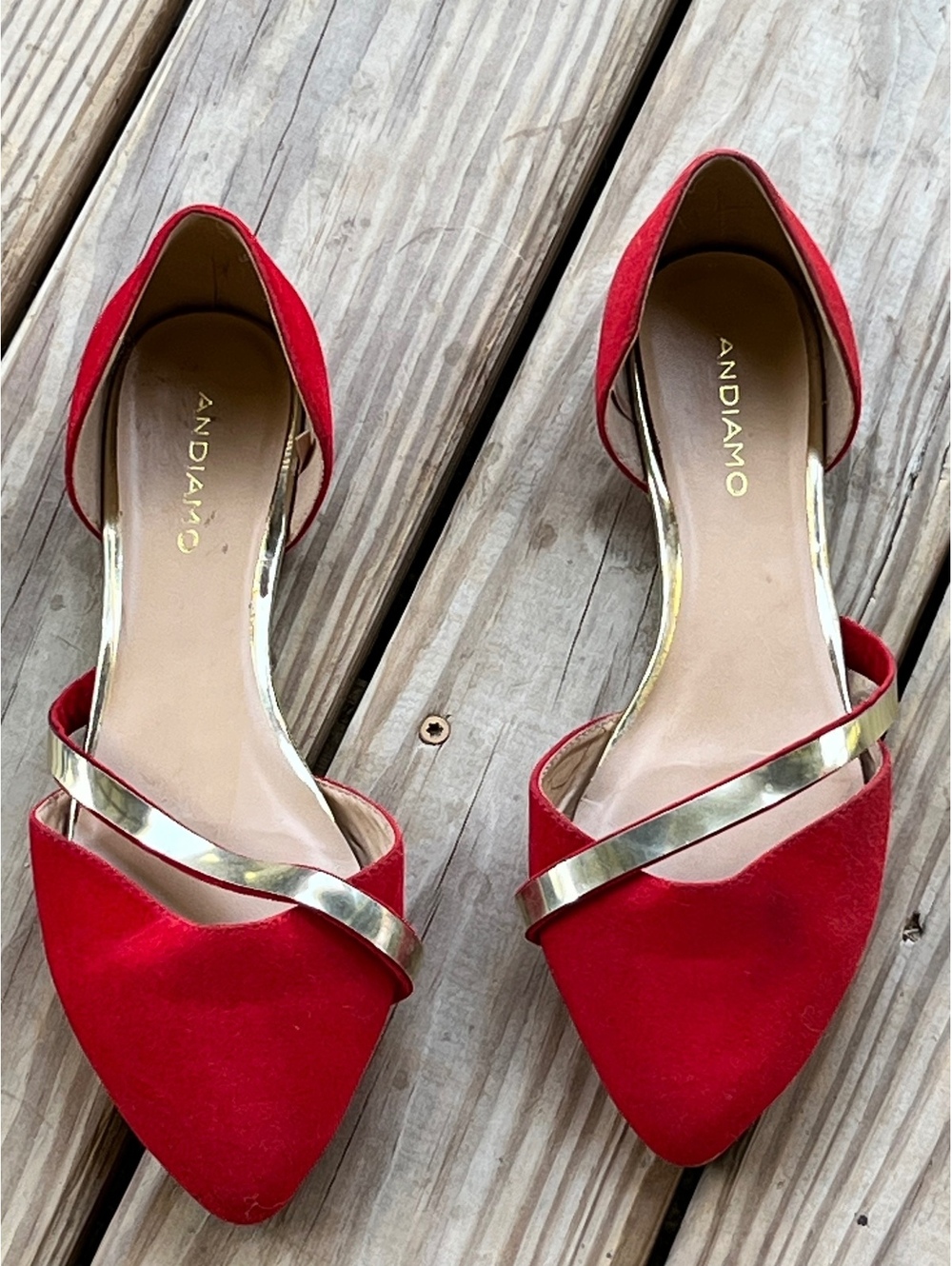 Andiamo Sz 9 Red Suede Pointed Toe Flats with Gold Accent Strap Size 9W